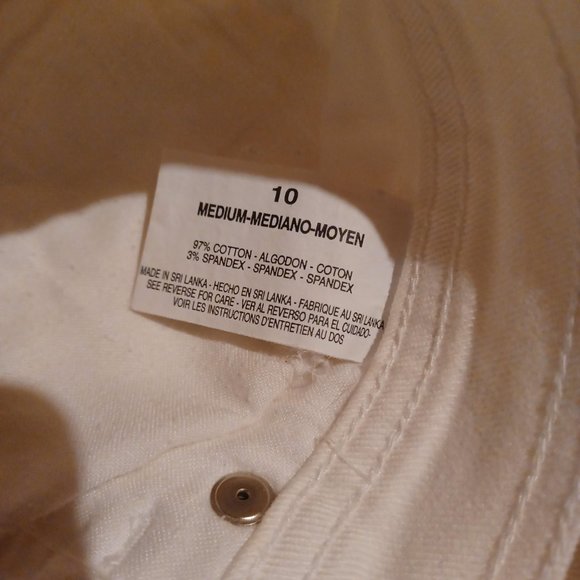 Gloria Vanderbilt White Denim Jeans - Picture 4 of 5